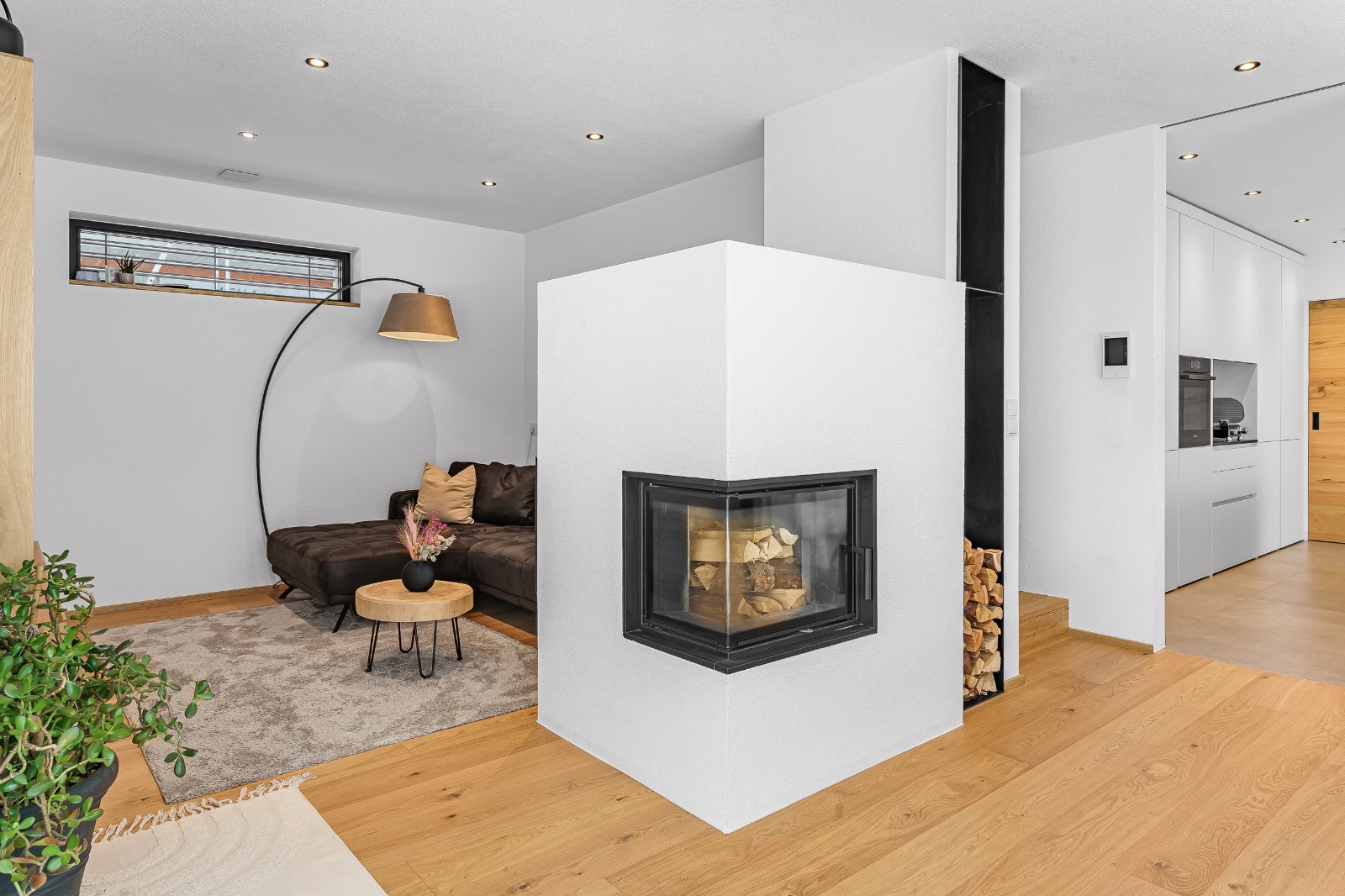 Wohnraum mit Kamin
